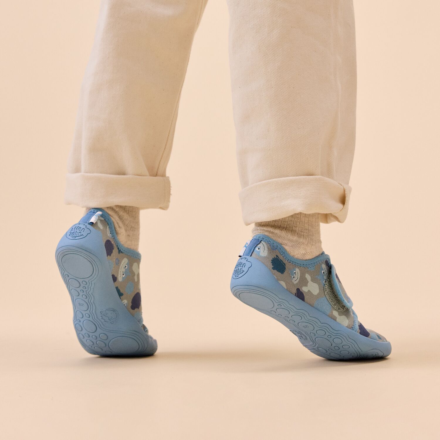 Affenzahn Hausschuh Baumwolle Movy Hai Blau