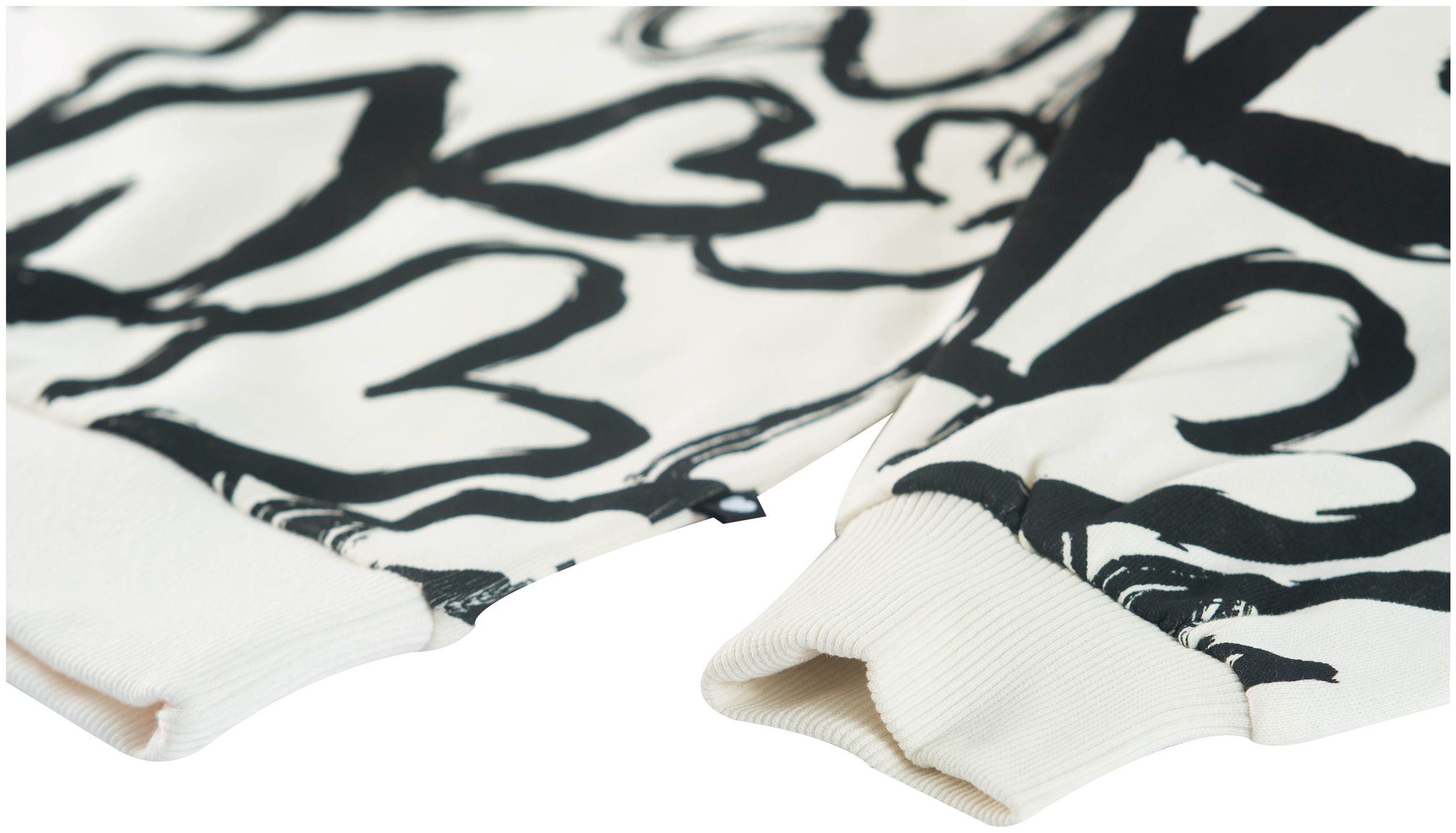 Someone Girl Sweatshirt Heart dark ecru