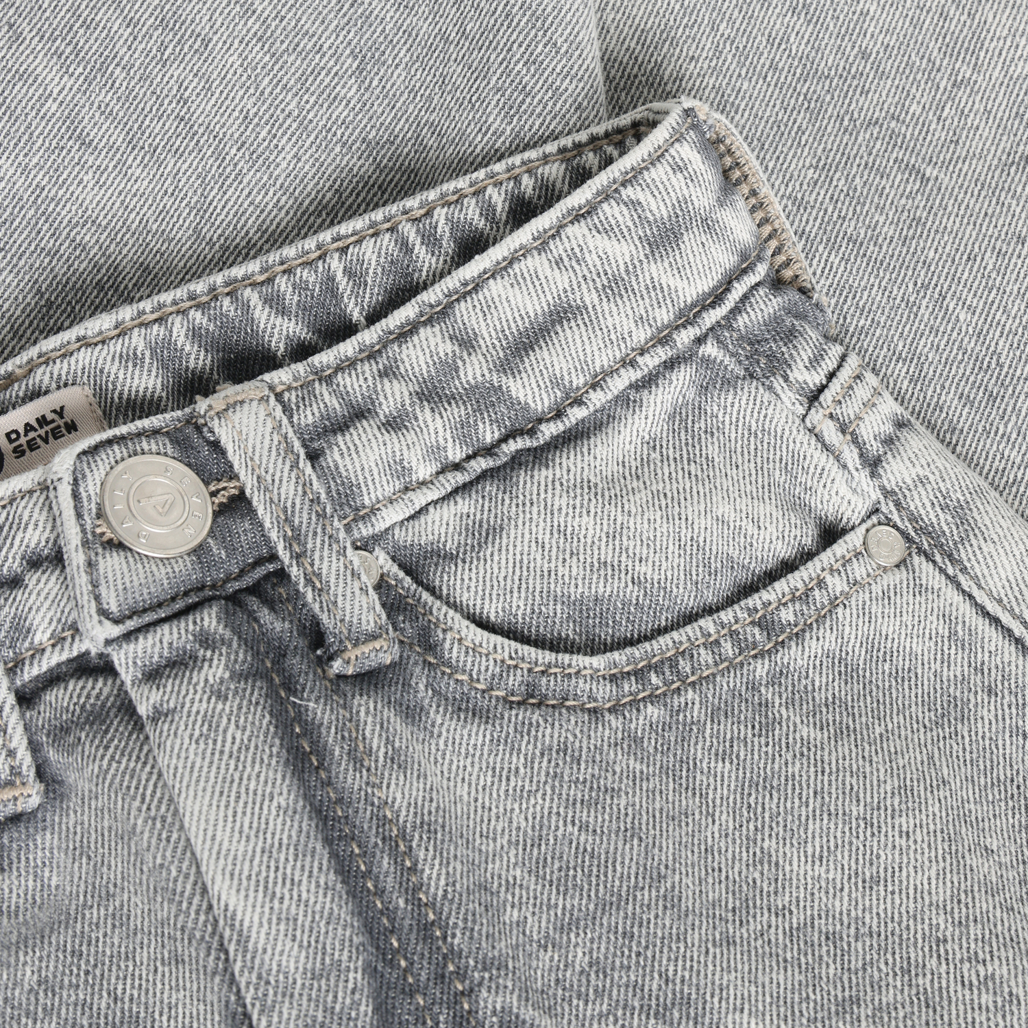 Daily Seven Boy Jeans Barrel Fit light grey