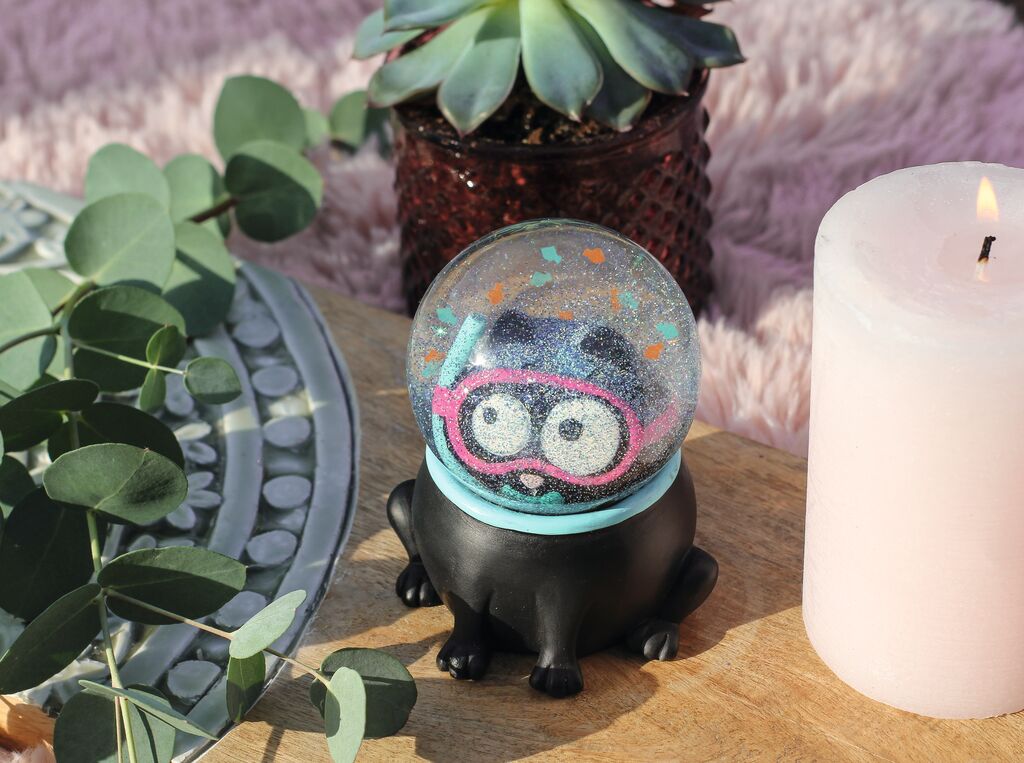 Moses Schneekugel Ed, the Cat