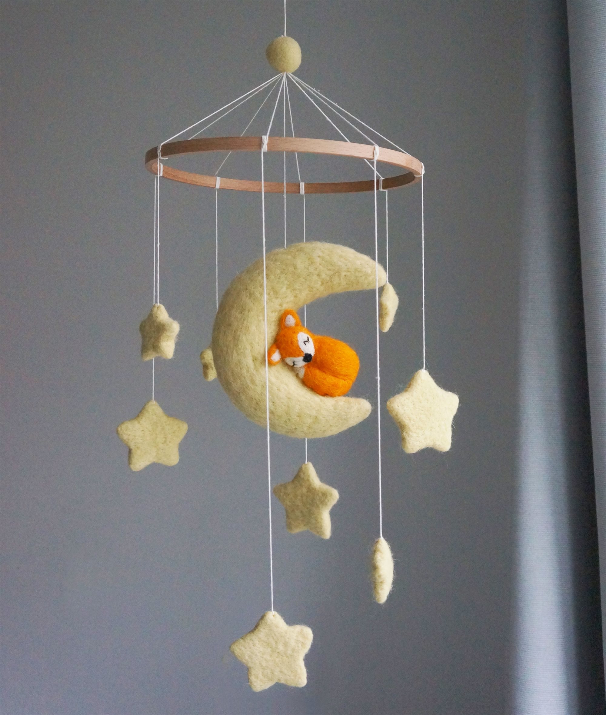 Gamcha Mobile Fox / Yellow Moon