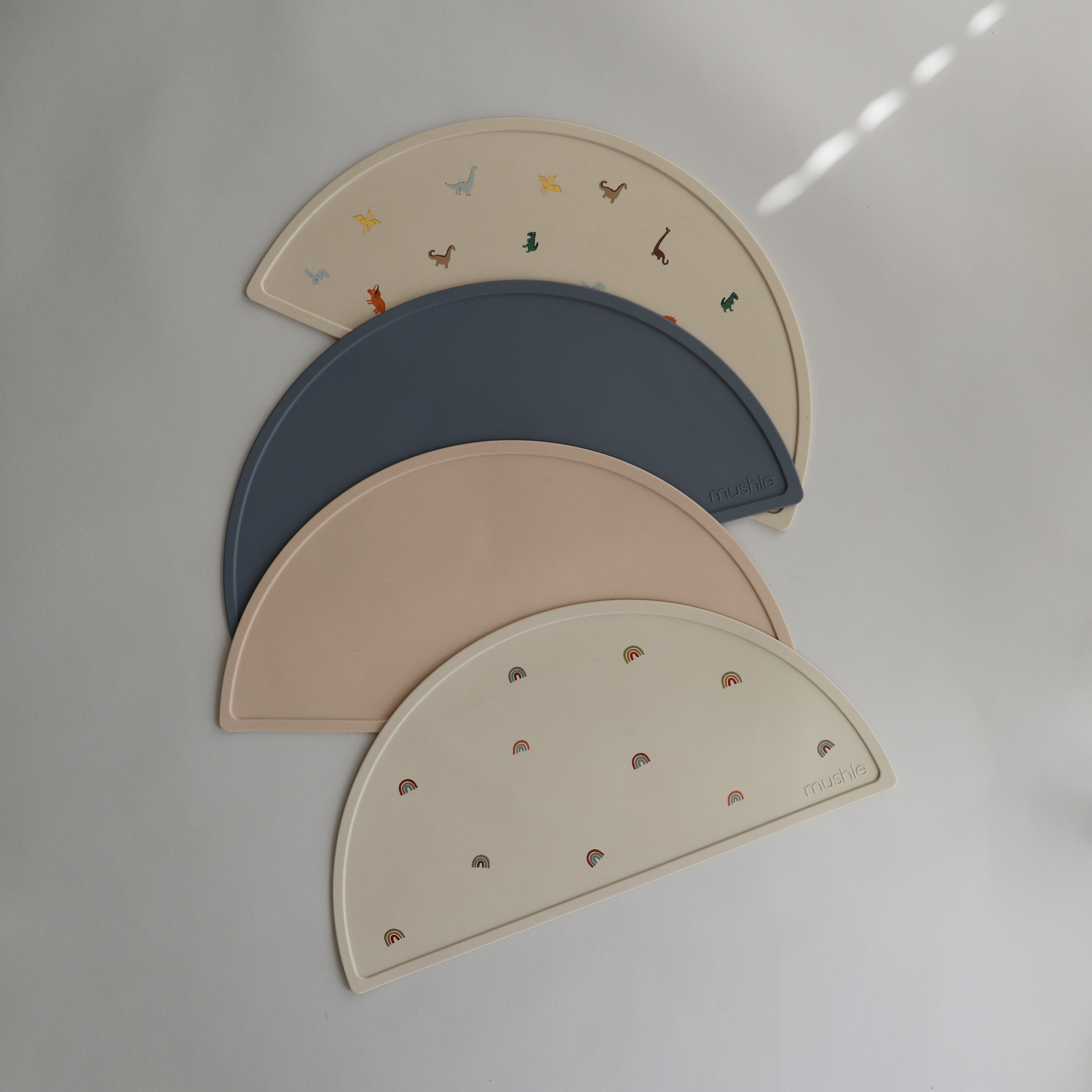 mushie Tischset Dinosaurs