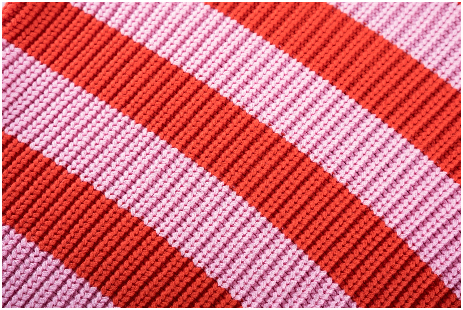 Someone Girl Pullover pink